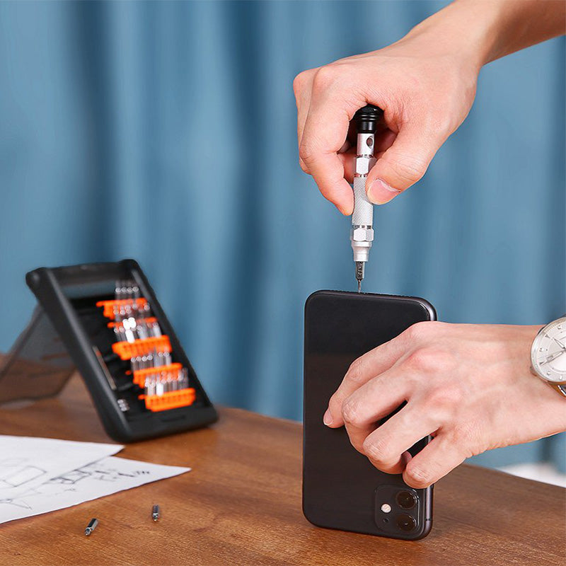 UGREEN 38 In 1 Aluminum Alloy Screwdriver Set - 80459 – SimplyTek