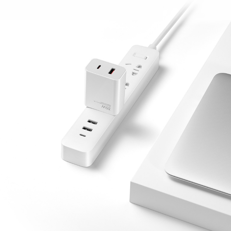 Xiaomi 35W Dual Port Charger (1C+1A)